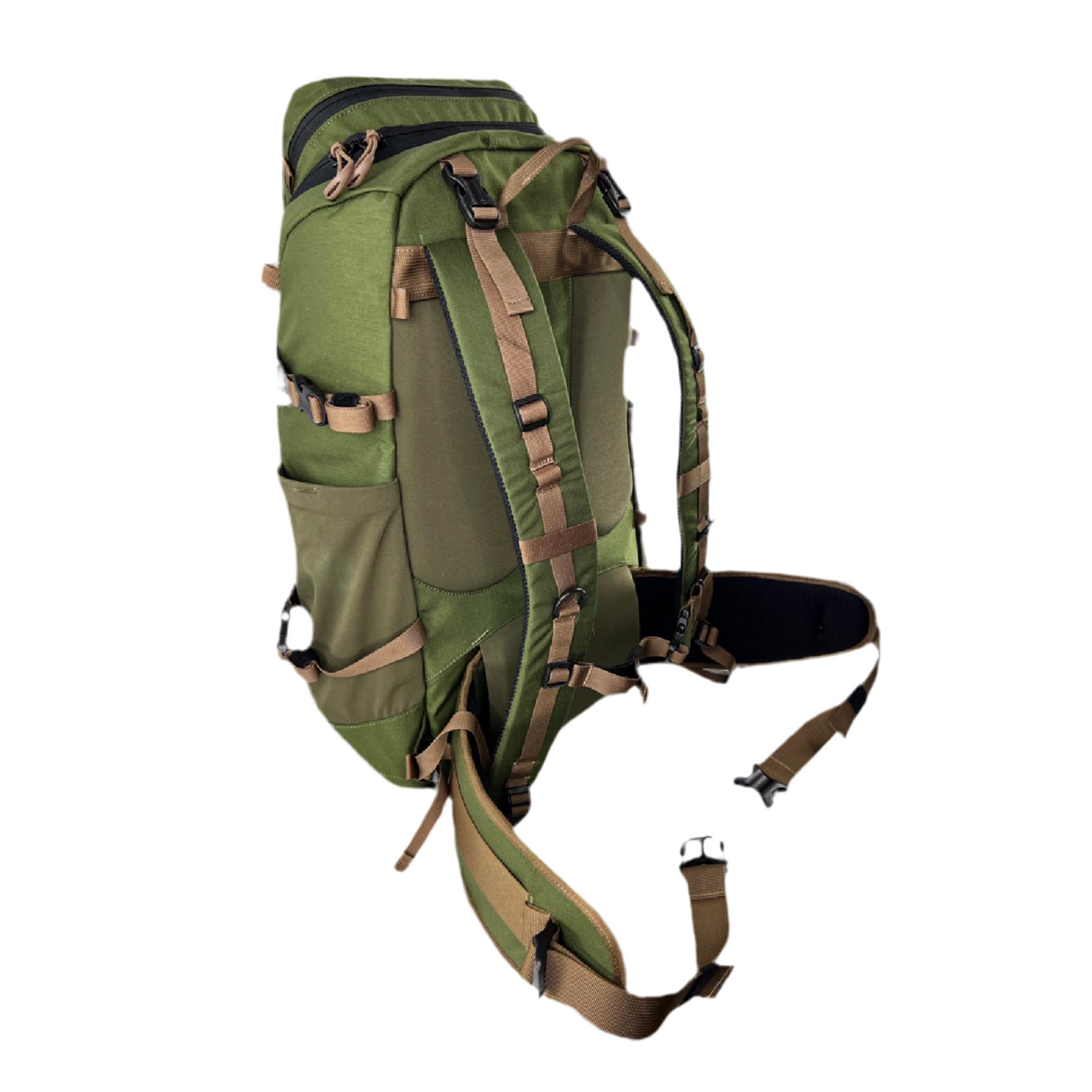 Quartering too view of green and coyote tan Nightshift 2500 pack